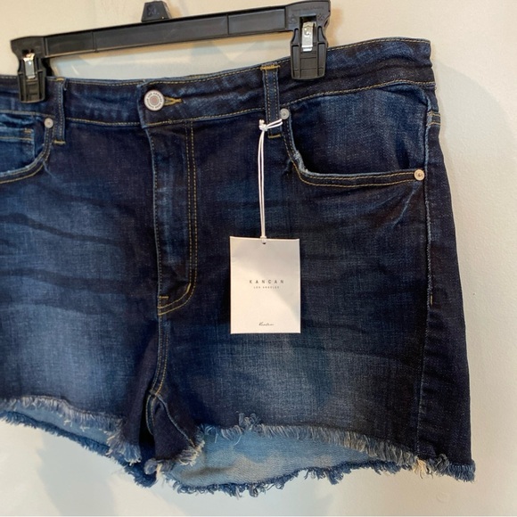 NWT Kancan Women's 2XL Ellie High Rise Dark Wash Cut Off Denim Shorts stretch - Picture 2 of 6